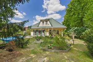 Gepflegtes Einfamilienhaus mit Pool und Nebengelass in begehrter Lage von Zeuthen – Dahme-Spreewald (Kreis) – Vorschaubild 3
