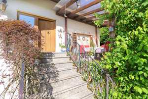 Einfamilienhaus inkl. Einliegerwohnung mit großzügigem Grundstück in Haagen – Lörrach (Kreis) – Vorschaubild 3