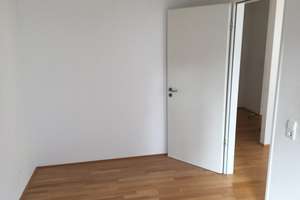 Gepflegte Wohnung mit zwei Zimmern sowie Balkon und EBK in Ulm – Die vollständige Adresse der Immobilie erhältst du vom Anbieter., 89077 Weststadt, Ulm – Vorschaubild 7