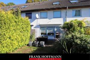Gepflegtes Mittelreihenhaus mit Vollkeller und Carport in Kaltenkirchen – Die vollständige Adresse der Immobilie erhältst du vom Anbieter., 24568 Kaltenkirchen – Vorschaubild 1