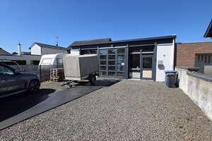 Sanierungsbedürftiges Haus mit angrenzender Halle zu verkaufen – Martinusstraße 9, 52391 Vettweiß – Vorschaubild 1