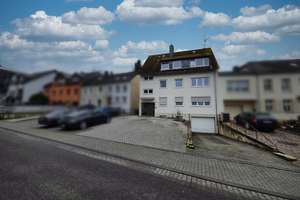 Gepflegte 4‑Zimmer‑Wohnung mit Ausbaupotenzial sowie Garagen und Parkplatz in Trier-Olewig – Die vollständige Adresse der Immobilie erhältst du vom Anbieter., 54295 Olewig, Trier – Vorschaubild 2