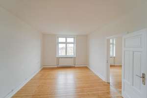 Charmante 2-Zi.-Altbauwohnung, frisch renoviert und mit Balkon – Schwartauer Allee 121a, 23554 Sankt Lorenz Nord, Lübeck – Vorschaubild 2