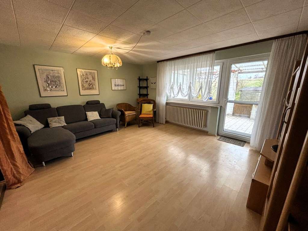 Immobilie in Knetzgau - Solides Einfamilienhaus mit Einliegerwohnung in Westheim - Bild 4