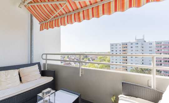 Niederfeld: Moderne 3,5 ZKB mit Balkon, Stellplatz und Aufzug!