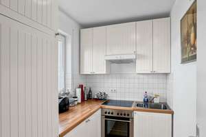 Helle 2-Zimmer-Wohnung mit zwei Balkonen & Top-Anbindung – Innsbrucker Ring 11, 81673 Echarding, München – Vorschaubild 3