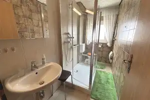 Freie 2-Zimmer-Wohnung mit Balkon und Garage zwischen Neckarpromenade und Kurpark – Stuttgart – Vorschaubild 9