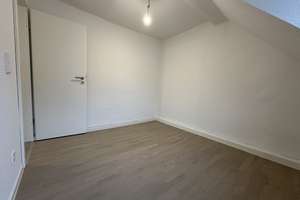 Modernisierte Altbauwohnung in bester Innenstadtlage! – Die vollständige Adresse der Immobilie erhältst du vom Anbieter., 76133 Innenstadt-West, Karlsruhe – Vorschaubild 12