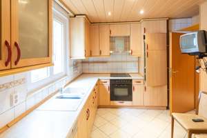 Großzügige 4-Zimmer-Wohnung mit Einbauküche – 72805 Lichtenstein – Vorschaubild 1