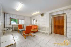 Großzügiger Wohn- und Geschäftshaus mit Hallen und Nutzflächen zu verkaufen! – Die vollständige Adresse der Immobilie erhältst du vom Anbieter., 84160 Frontenhausen – Vorschaubild 37