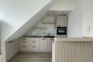 Teilmöbelierte Dachgeschosswohnung mit Dachterasse – Börnestr. 9, 40211 Stadtmitte, Düsseldorf – Vorschaubild 13