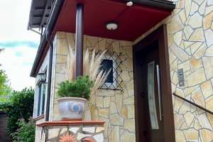 ***TRAUMHAUS MIT 2 GROßEN WOHNUNGEN UND WOHNKELLER IM MEDITERRANEN STIL*** – Bohlstraße 3, 72555 Metzingen – Vorschaubild 3
