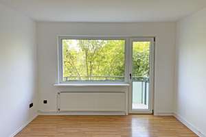 Frisch renovierte 3-Zimmer-Whg. inkl. Außenstellpl. im Grünen in energetisch san. Haus in Bramfeld – Die vollständige Adresse der Immobilie erhältst du vom Anbieter., 22177 Bramfeld, Hamburg – Vorschaubild 10