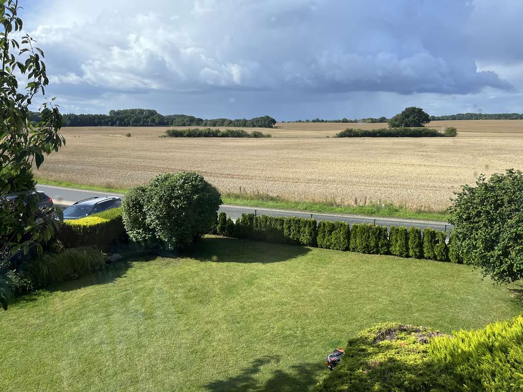 Immobilie in Damp - Ostseebad Damp:  DAS NURDACHHAUS ALS WOCHENENDHAUS mit unverbaubarem Blick und vielen Extras ! - Bild 1