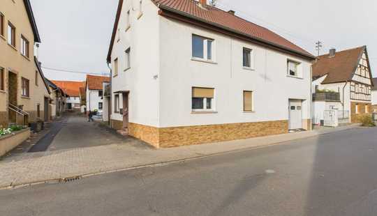 Bild von Ein- oder Zweifamilienhaus mit viel Platz
