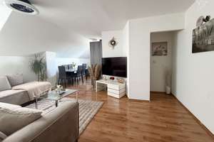 GEPFLEGTE DACHGESCHOSSWOHNUNG MIT ALTBAUFLAIR ✨🏡 140 m² Wohnfläche mit zwei Stellplätzen in Hagen! – Die vollständige Adresse der Immobilie erhältst du vom Anbieter., 58135 Haspe-Ost, Hagen – Vorschaubild 5