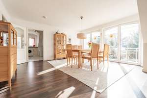 Hochwertige 4 Zimmer Maisonettewohnung mit Tiefgaragenstellplatz ruhiger straßenabgewandter Wohnlage – Die vollständige Adresse der Immobilie erhältst du vom Anbieter., 22397 Wohldorf-Ohlstedt, Hamburg – Vorschaubild 5