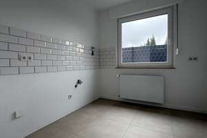 Kernsanierte 1,5-Zimmer Wohnung im EG in Duisburg Untermeiderich – Neustraße 11, 47137 Untermeiderich, Duisburg – Vorschaubild 1