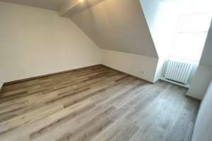 Tolle modernisierte 2- Zimmer Wohnung im Dachgeschoss! – Röntgenplatz 1, 45143 Altendorf, Essen – Vorschaubild 11
