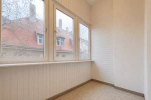 Traumhafte 5-Zimmer-Altbauwohnung mit hohen Decken und besonderem Flair – Die vollständige Adresse der Immobilie erhältst du vom Anbieter., 90762 Stadtpark, Stadtgrenze, Fürth – Vorschaubild 4