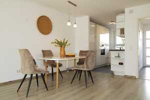 Modernes Reihenmittelhaus mit Stellplatz und Carport! – Alzey-Worms (Kreis) – Vorschaubild 4