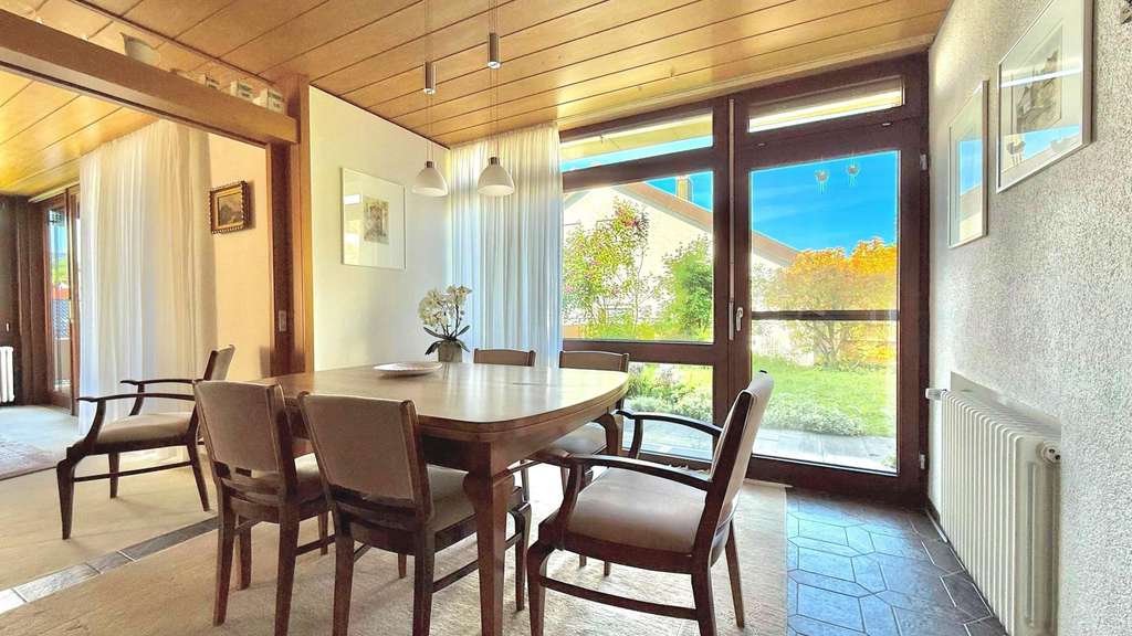 Immobilie in Waldstetten - Charmantes Einfamilienhaus mit Einliegerwohnung in ruhiger Lage von Waldstetten! - Bild 3