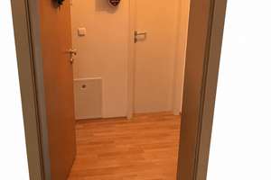 Ruhige 2,5 Zi. Südblakon u. Nordbalkon Wohnung  – Erlbachstraße 13, 81249 Lochhausen, München – Vorschaubild 9
