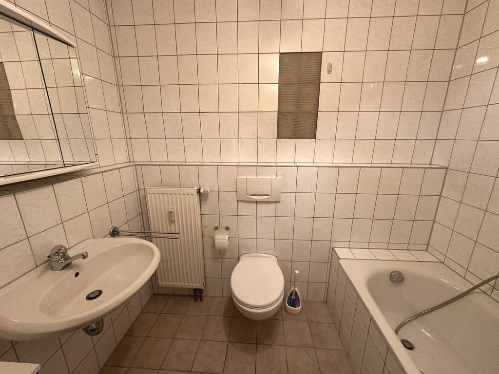 Immobilie in Dettingen unter Teck - Eigennutzer oder Kapitalanleger? Entscheiden Sie selbst! - Bild 3