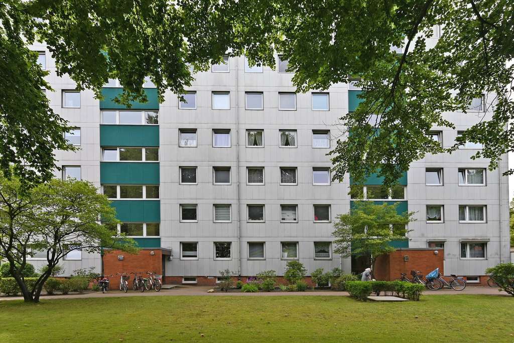 Immobilie in Ahrensburg - Vermietete 1-Zimmer Wohnung mit toller Aussicht und TG Stellplatz im Herzen von Ahrensburg! - Bild 1