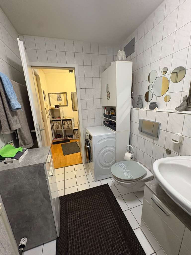 Immobilie in Pforzheim - Attraktive 2-Zimmer-Wohnung mit Westbalkon, Stellplatz und guter Anbindung – ideal für Kapitalanlege - Bild 3