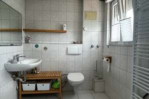 Provisionsfreie Einfamilienhaus mit große Garten in Offenbach ab sofort zu vermieten – 63071 Tempelsee, Offenbach am Main – Vorschaubild 2