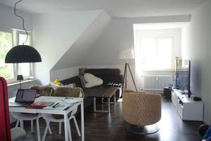 Gemütliche alltagstaugliche 2 Zimmer DG Wohnung in ruhiger Top Zentrumslage Schlebusch