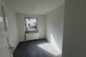Frisch renovierte 3-Zimmer-Wohnung im Erdgeschoss – Am Sternkamp 1, 38239 Thiede, Salzgitter – Vorschaubild 1