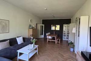 Inkl. Strom + WLAN Möblierte 3-ZKB-Altbauwohnung im Kreuzviertel – befristete Untermiete
