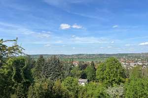 Charmantes Mehrfamilienhaus mit Gartengrundstück, herrlichem Ausblick und Entwicklungspotenzial – Die vollständige Adresse der Immobilie erhältst du vom Anbieter., 1156 Cossebaude, Dresden – Vorschaubild 3