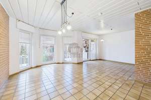 BUNGALOW IN RUHIGER LAGE MIT KAMIN, FUSSBODENHEIZUNG, MODERNEM BADEZIMMER UND ELEKTRISCHER GARAGE – Die vollständige Adresse der Immobilie erhältst du vom Anbieter., 26125 Ofenerdiek, Oldenburg (Oldenburg) – Vorschaubild 6