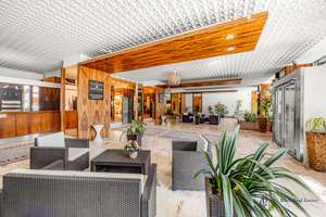 Charmantes Apartment mit Balkon & Pool – Kapitalanlage in begehrter Lage von München-Solln