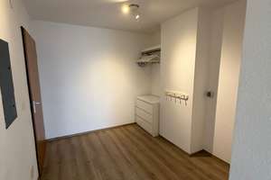Gepflegte Erdgeschosswohnung in Neu-Ulm Offenhausen mit durchdachter Aufteilung und sonnigem Balkon – Johann-Strauß-Str. 27, 89231 Neu-Ulm – Vorschaubild 18