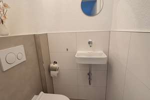 Idyllisch! Renoviertes 3 Parteienhaus mit schönem Garten und Doppelgarage in toller Aussichtslage – Die vollständige Adresse der Immobilie erhältst du vom Anbieter., 70195 Botnang-West, Stuttgart – Vorschaubild 13