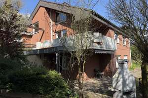 Gepflegtes Einfamilienhaus mit zwei Garagen in Höxter-Lütmarsen – Die vollständige Adresse der Immobilie erhältst du vom Anbieter., 37671 Höxter – Vorschaubild 2