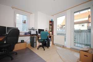 +++ Hochwertige 3 Zi. 1. Obergeschosswohnung direkt am Kelterplatz - TG-Stpl., EBK,  BLK +++ – Die vollständige Adresse der Immobilie erhältst du vom Anbieter., 70435 Zuffenhausen-Mitte, Stuttgart – Vorschaubild 12