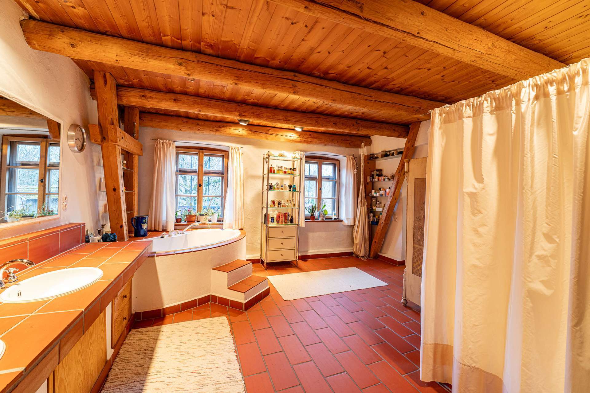 Immobilie in Riedering - Der Summerer-Hof: Historischer Itakerhof mit Berg- und Seeblick im Chiemgau - Bild 6