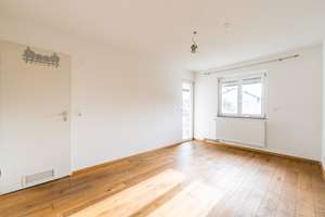 Helles Reihenmittelhaus in Wehr: stilvoll modernisiert und sofort bezugsfrei – Die vollständige Adresse der Immobilie erhältst du vom Anbieter., 79664 Wehr – Vorschaubild 15