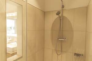 Design-Wohnung mit Reihenhaus-Charakter im exklusiven Wang Hof – Hugo-Riechers-Str. 6A, 30900 Wedemark – Vorschaubild 15