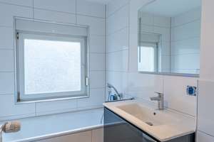 # 3-Zimmer Wohnung in Wi-Biebrich inkl. EBK – Die vollständige Adresse der Immobilie erhältst du vom Anbieter., 65187 Biebrich, Wiesbaden – Vorschaubild 5