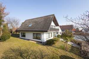 Bestlage von Grünstadt: Stilvolle Architektenvilla mit Schwimmhalle! – Bad Dürkheim (Kreis) – Vorschaubild 2