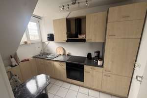 Wohnhaus  aus 1995 in historischer Hofreite mir PKW Stellplatz & Balkon in ruhiger/ zentraler Lage – Stolbergerstrasse 24, 65205 Nordenstadt, Wiesbaden – Vorschaubild 7