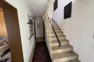 Voll-Eigentum statt Eigentumswohnung in einer WEG: Charmantes Haus im Ortskern – Koblenz – Vorschaubild 2