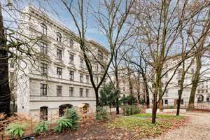 Großzügige Altbauwohnung mit ca. 177 m² in den Riehmers Hofgärten – vermietete Kapitalanlage – Die vollständige Adresse der Immobilie erhältst du vom Anbieter., 10965 Kreuzberg, Berlin – Vorschaubild 2