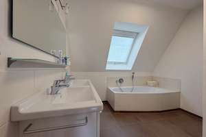 Hochwertige, moderne 3,5 Zi.-Maisonettewohnung in Innenstadtlage von Balingen! – Die vollständige Adresse der Immobilie erhältst du vom Anbieter., 72336 Balingen – Vorschaubild 13